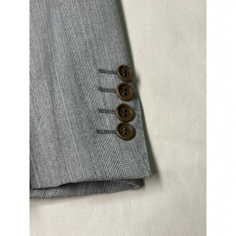 Canali Milano Gray Pinstripe Double Breasted Wool Blazer Italy 48R EU 38R US‎